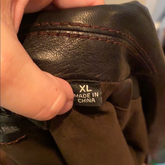 Andrew Marc Leather Jacket - Picture 6 of 8